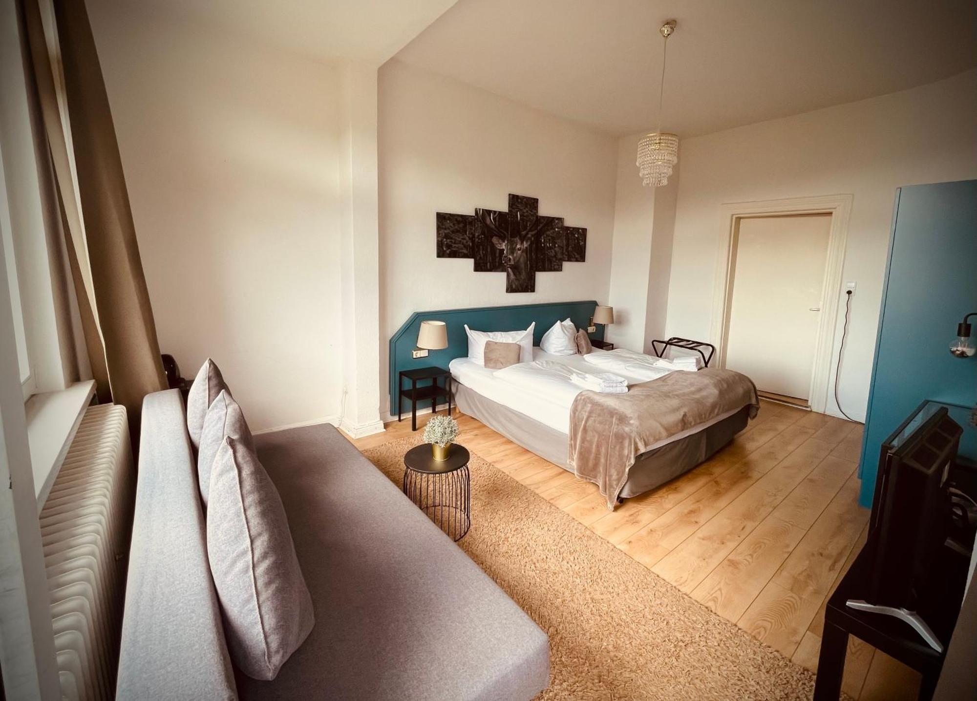 Berghotel Harz กอสลาร์ ภายนอก รูปภาพ