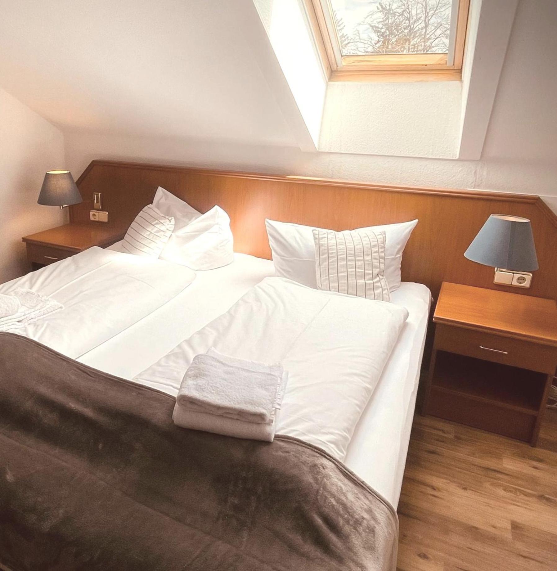Berghotel Harz กอสลาร์ ภายนอก รูปภาพ