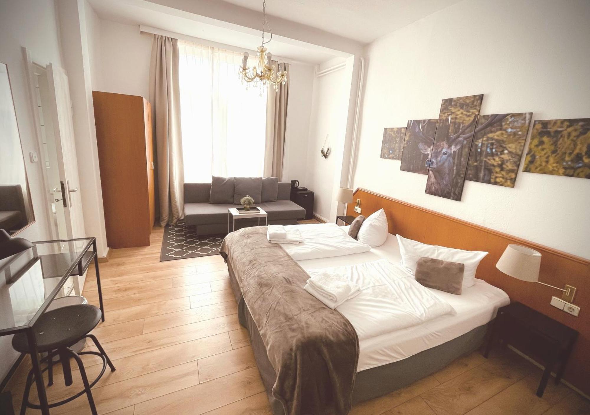 Berghotel Harz กอสลาร์ ภายนอก รูปภาพ