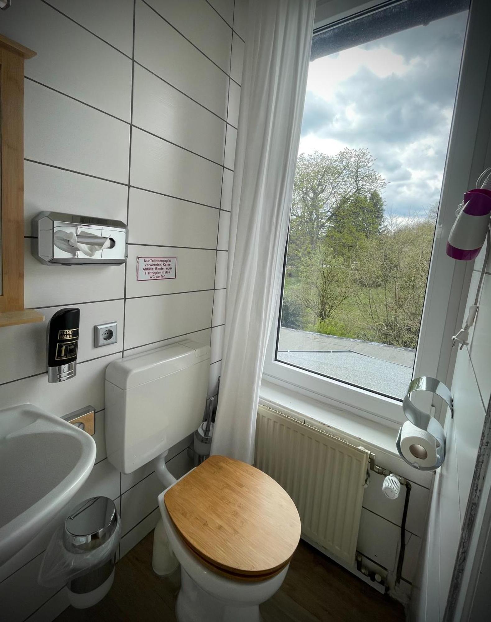 Berghotel Harz กอสลาร์ ภายนอก รูปภาพ